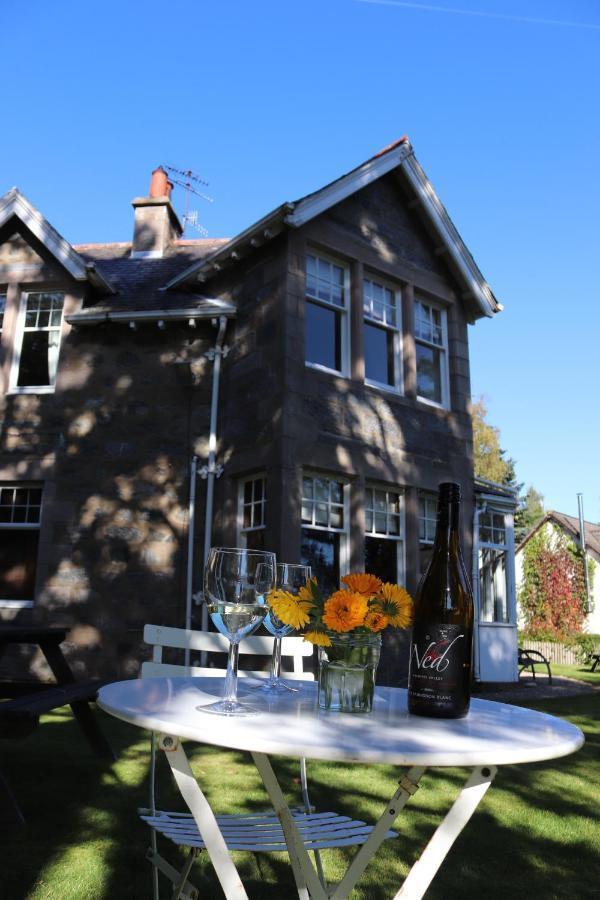 Coig Na Shee Guest House Newtonmore Eksteriør billede